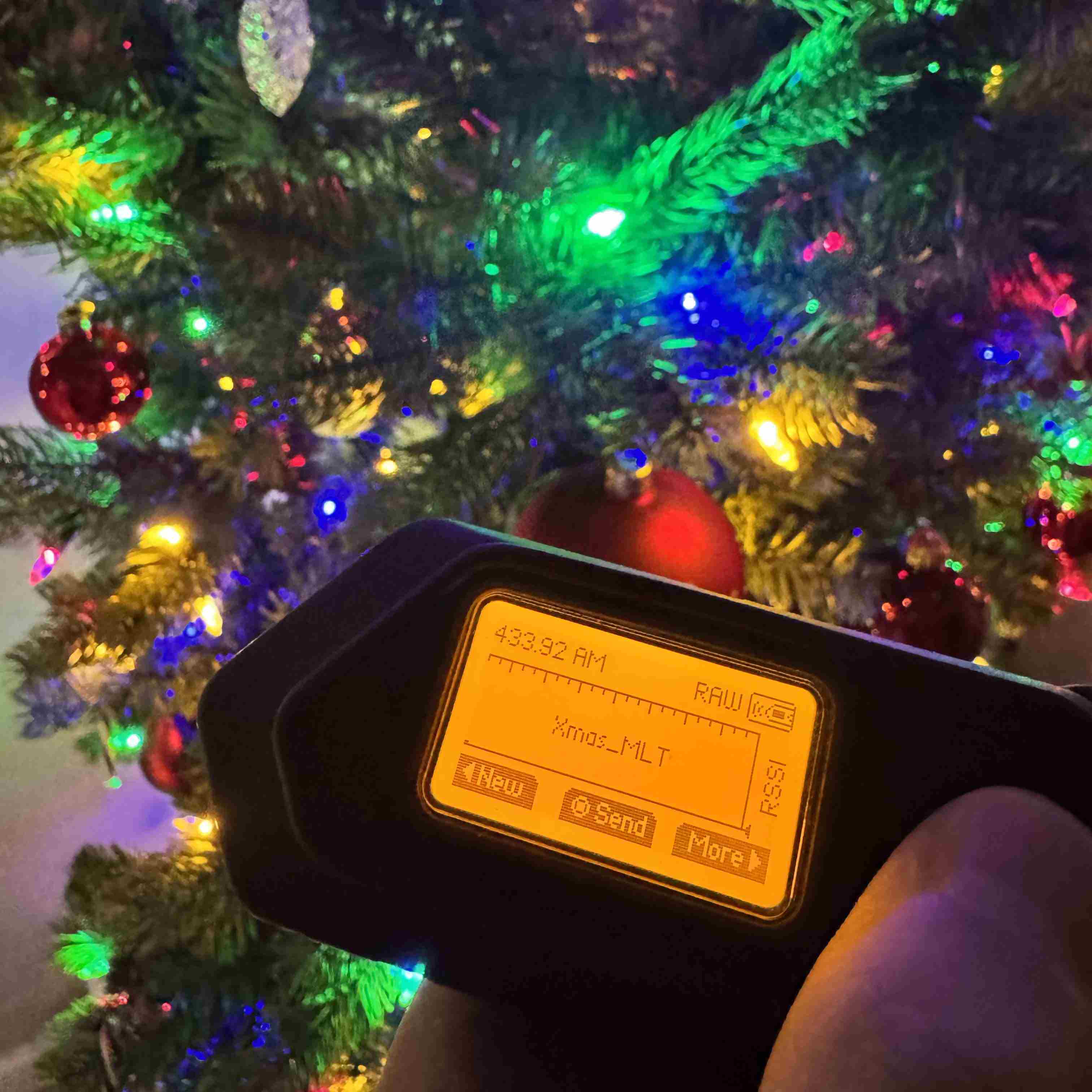 Flipper Zero: Cloning Christmas Tree Remotes